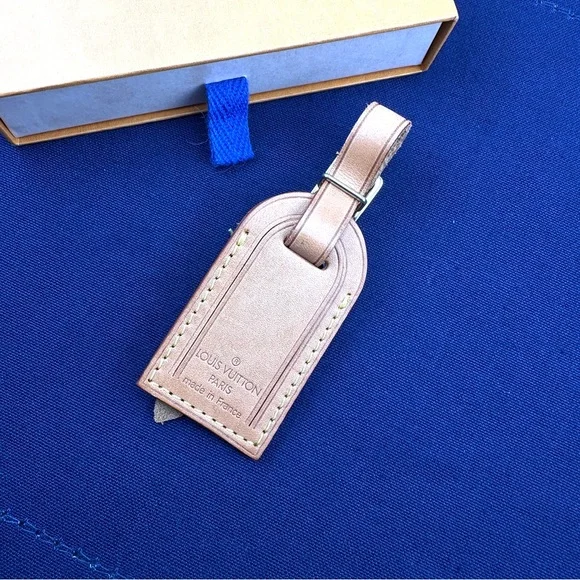 AUTHENTIC Vachetta Leather Luggage tag and loop. - Picture 4 of 5